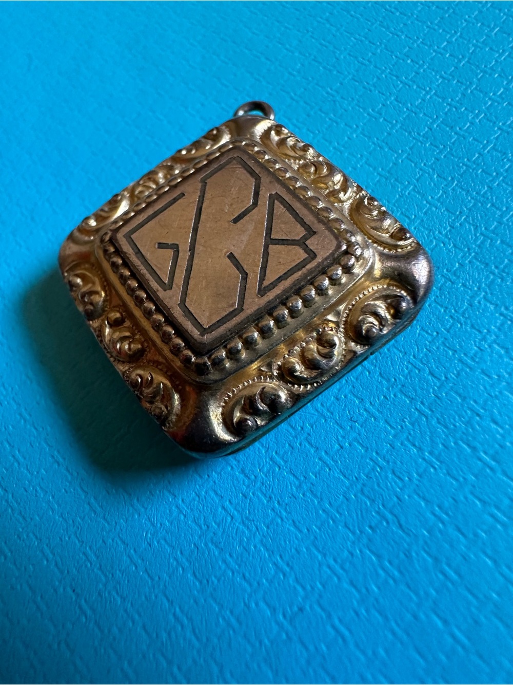 Victorian Era Gold Filled Initial Photo Locket - Picture 5 of 5